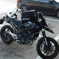 Ducati hypermotard 1100evo del 2011.La moto