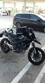 Ducati hypermotard 1100evo del 2011.La moto