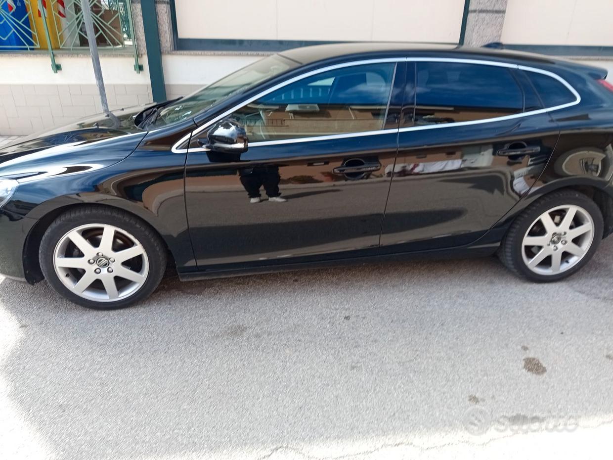 Volvo V40 (2012-2020)