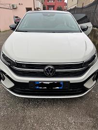 Volkswagen Taigo R-line 110 cv