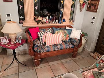 Arredamento classico, antiquariato e modernariato