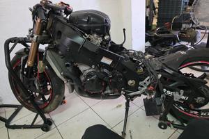 ricambi gsxr 1000 k5 k6 modello matt black yoschim