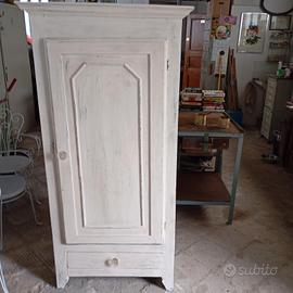 Armadio bianco 