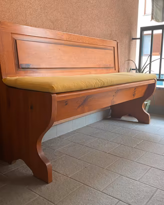 panca in legno contenitiva da esterno