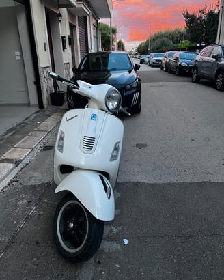Vespa GTS 300