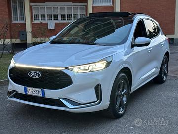 Ford Kuga PHEV 2024 - ST-Line X (trattabili)