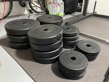Set pesi con bilanciere e manubri