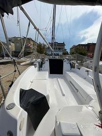 Barca a vela hunter 240