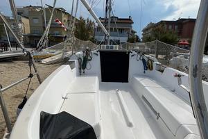 Barca a vela hunter 240