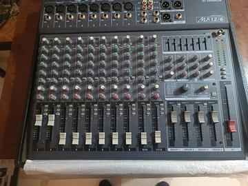 Mixer Yamaha 12 canali