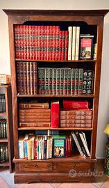 Libreria in legno massello con cassetti
