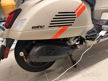 Vespa gtv 300