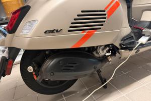 Vespa gtv 300