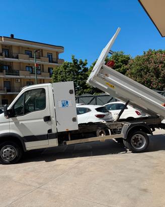 Iveco Daily Ribaltabile posteriore