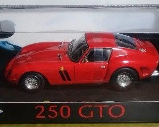 Ferrari 250 GTO 1/18 Hotwheels Elite K8727