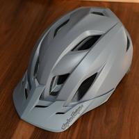 Casco Moutainbike Enduro Troy Lee Designs