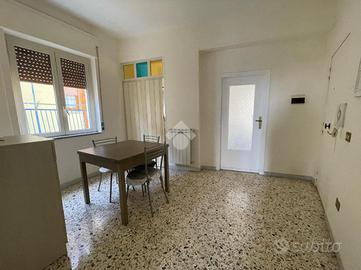 2 LOCALI A MARANO DI NAPOLI