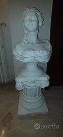 scultura femminile gesso