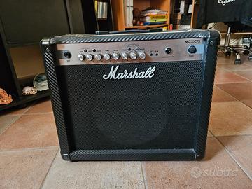Marshall MG 30 CFX + Footswitch 