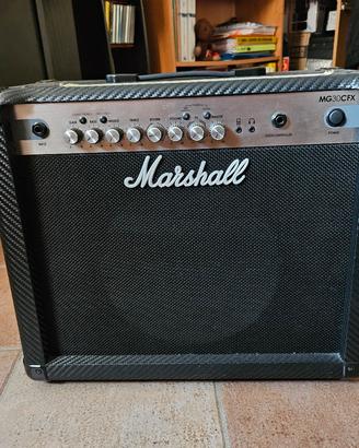 Marshall MG 30 CFX + Footswitch 