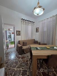 Acireale a 3 km Santa Tecla con terrazza/ arredato