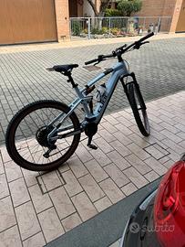 Cube  Hybrid stereo 120 xl bianca 17-04 2024