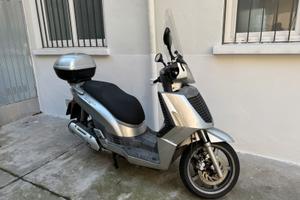 Kymco People S 250
