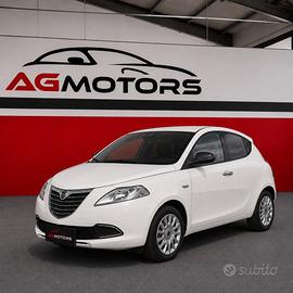 Lancia Ypsilon 1.2 69 CV 5 porte S&S Platinum
