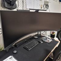 Monitor Samsung 57 pollici ultrawide