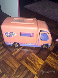 Camper Barbie rosa