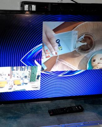 Tv akai 40''tv smart android funzionante