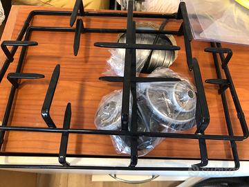 Piano cottura, cappa e scolapiatti