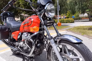 Moto Guzzi V35C