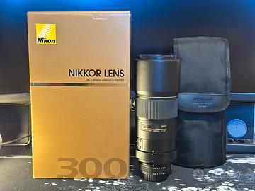 Obiettivo Nikon Nikkor 300 mm f/4 D IF ED