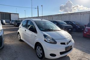 Toyota Aygo 1.0 5 porte Now Connect “NAVI”