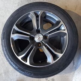 cerchi in lega da 16 pollici