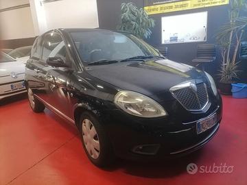 Lancia Ypsilon 1.2 Oro Bianco