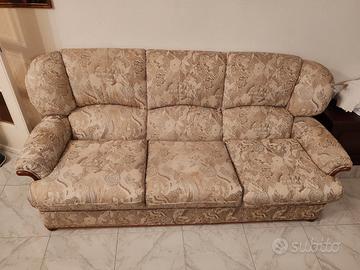 divano e 2 poltrone
