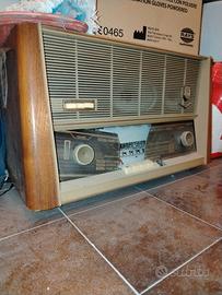 vecchio radio gira dischi Radio Marelli. 