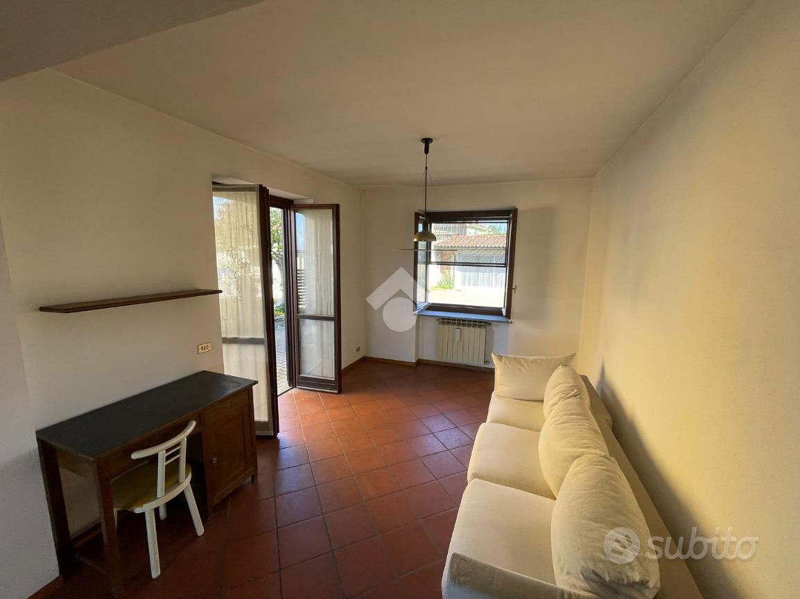 VILLA SINGOLA A NOVARA - Vista 5