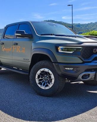 Dodge RAM TRX Supercharged 6.2 L HEMI V8 Crew...