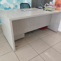 scrivania da ufficio