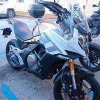 Cf moto