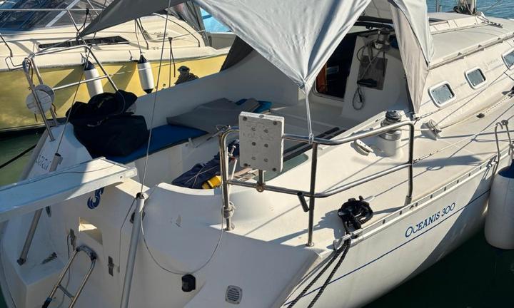 Barca a vela Beneteau Oceanis 300