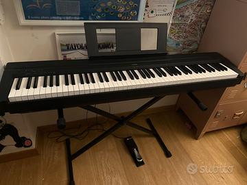 Yamaha P-45 – 88 tasti pesati + accessori