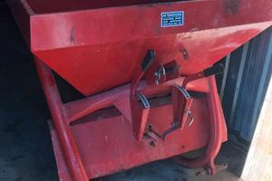 Spandiconcime Angeloni