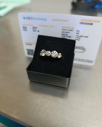 anello in oro 14 ct e 5 diamanti certificato di au