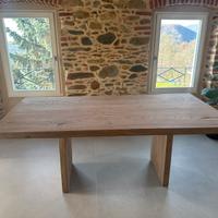 Tavolo in castagno massello