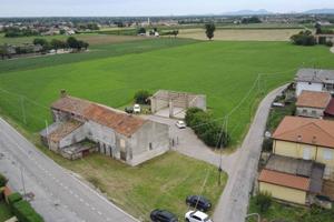 Villa di 534 m² con 3 locali e posto auto a Bregan
