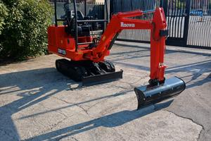 E252 - ESCAVATORE HINOWA 15 Q
